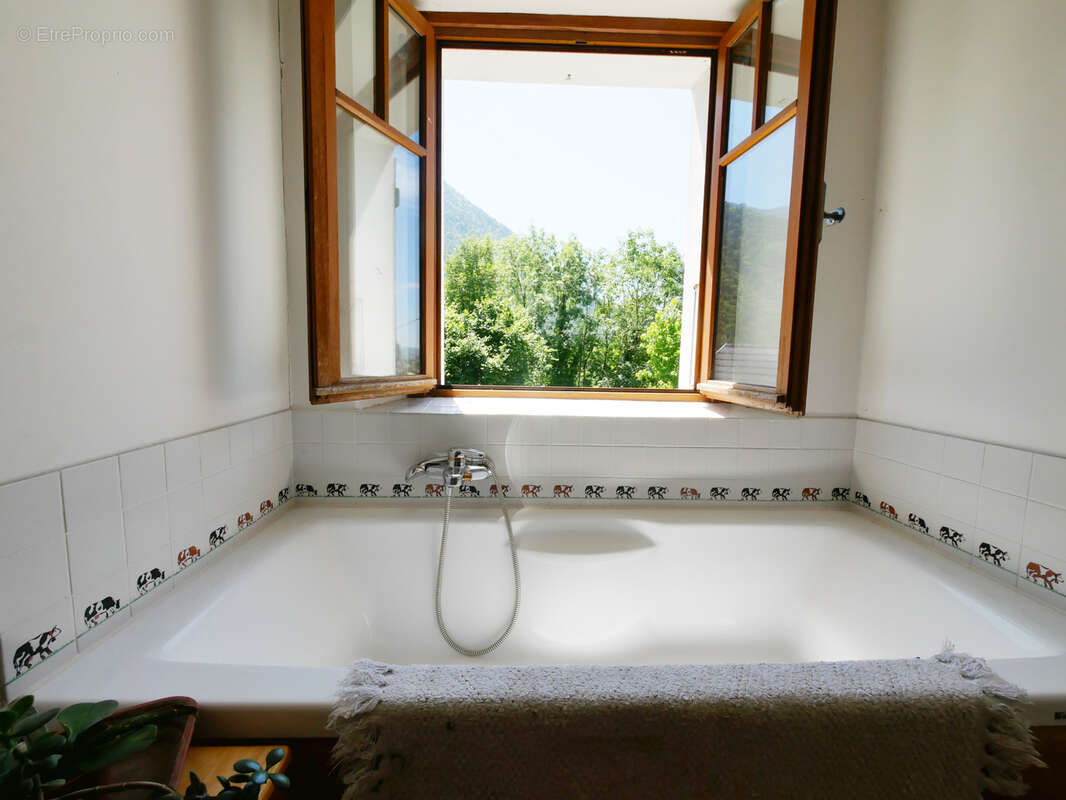 Maison à EVIRES