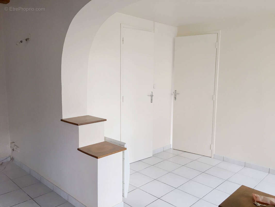 Appartement à CORNE