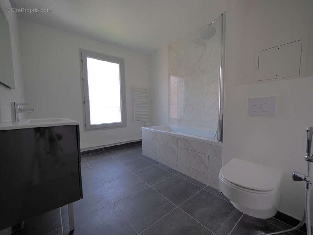 Appartement à ROMAINVILLE