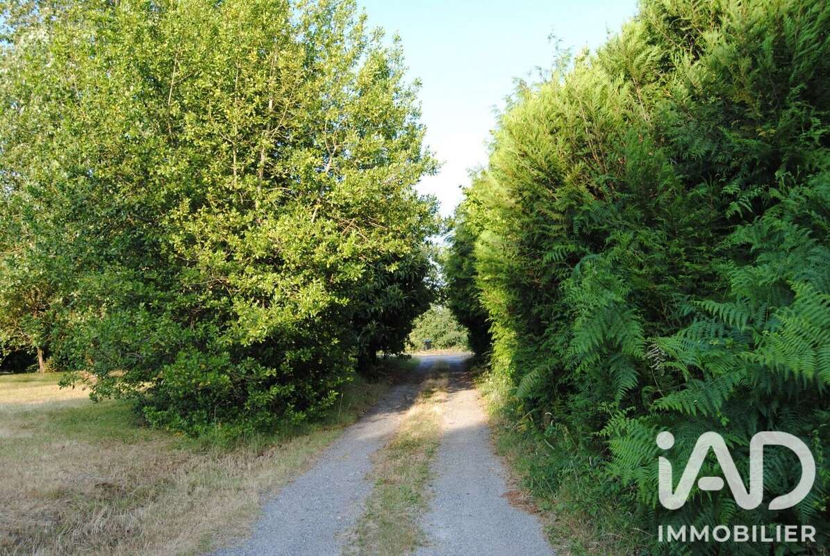 Maison 370 m² à Guerande  - photo 7