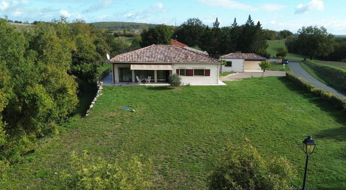 Maison à LALBENQUE