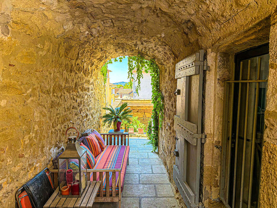 Maison à PUJAUT