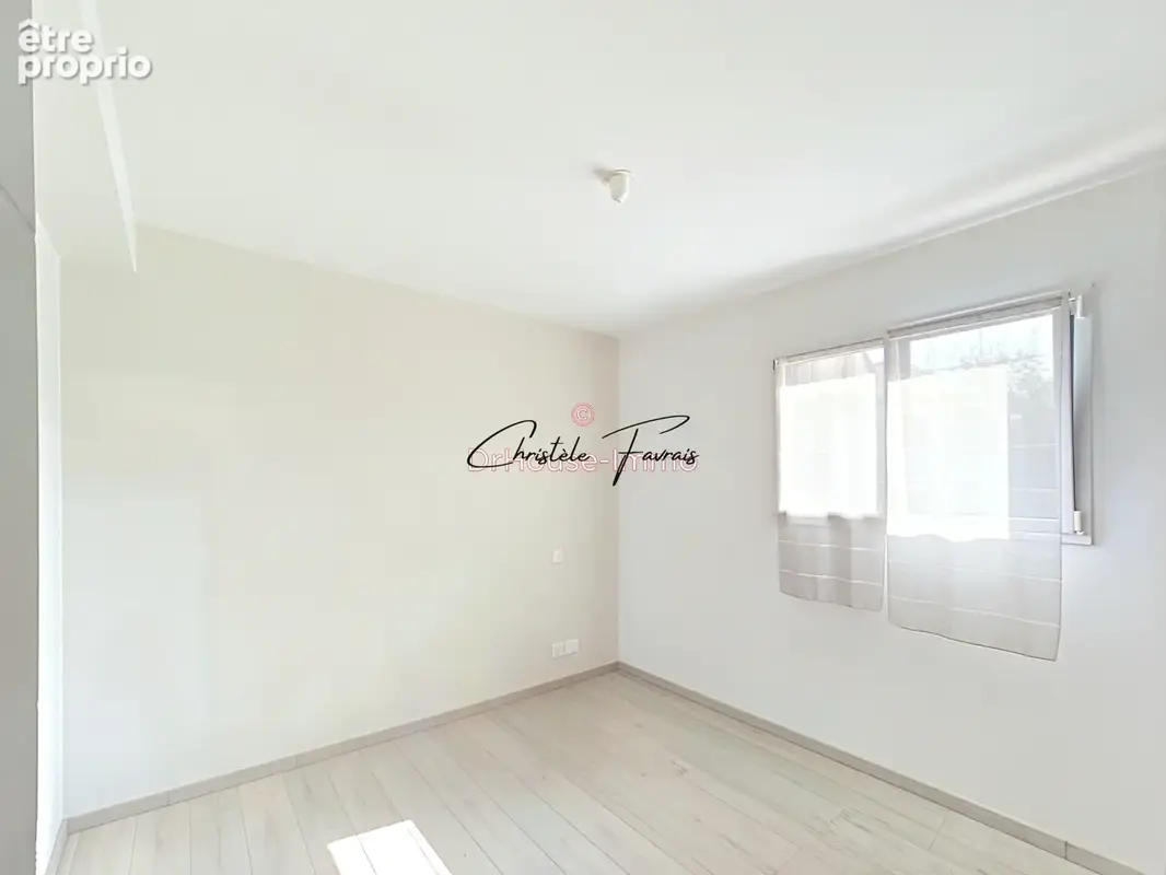 Maison 7 pièces 149 m² à vendre à Fougeres (35300) - photo 5