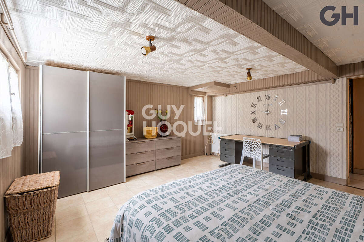 Maison à SOISY-SUR-SEINE