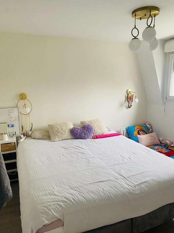 Appartement à LES LILAS