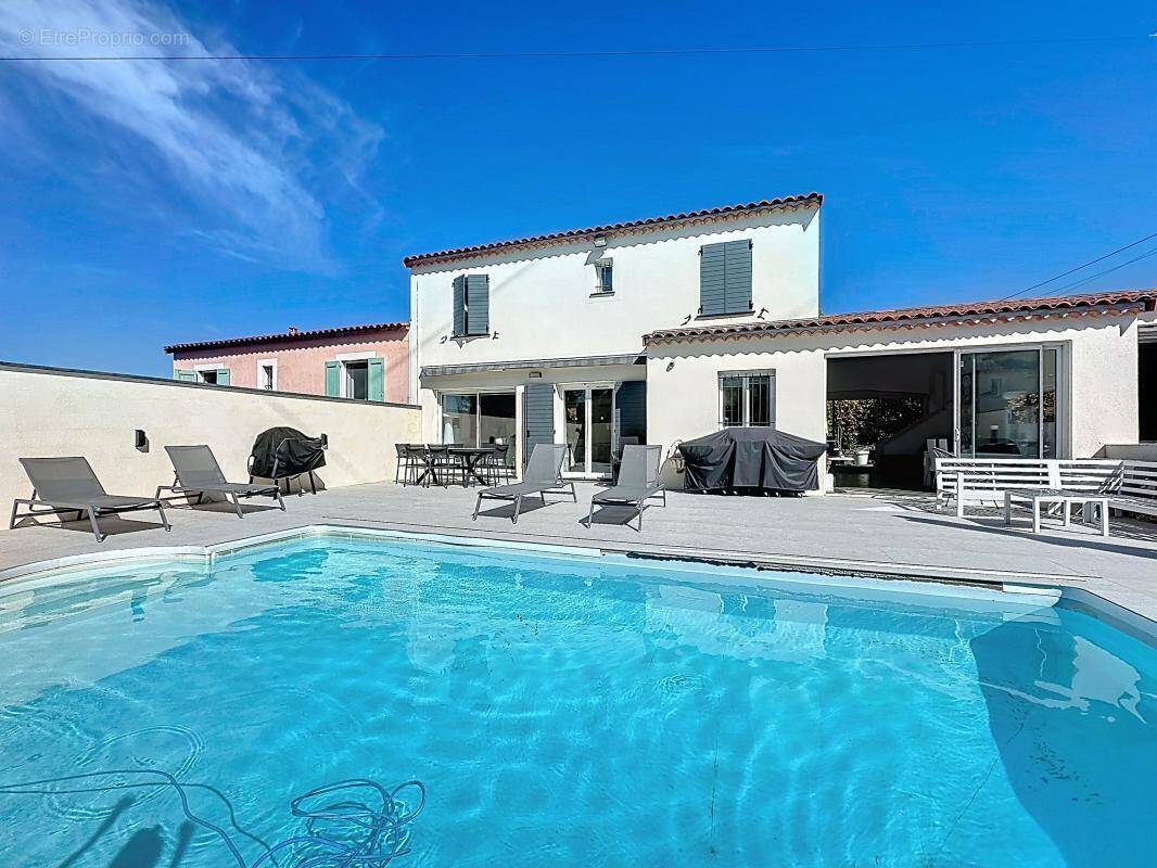 Maison à MOUGINS