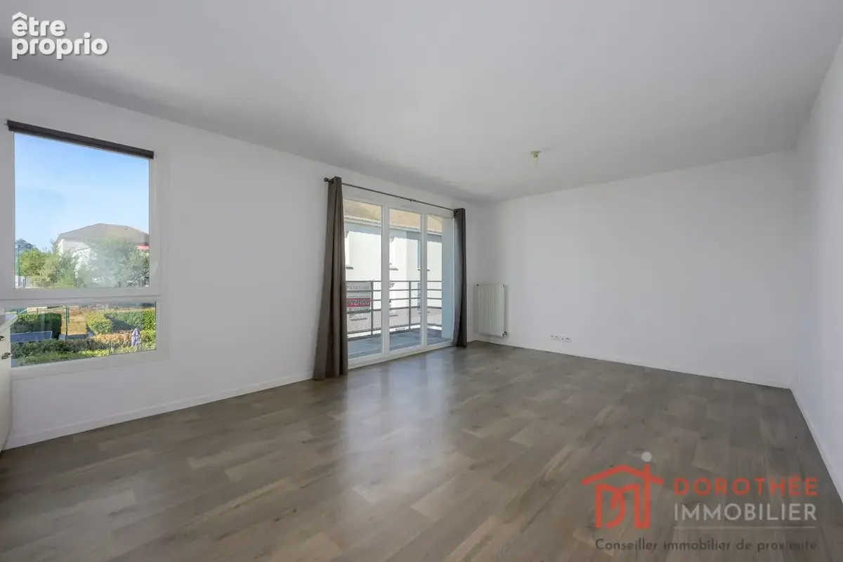Appartement 3 pièces 60 m² à vendre à Santeny (94440) - photo 3