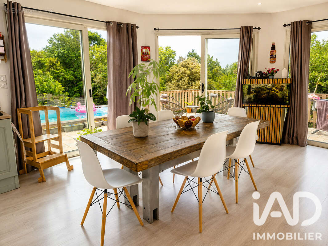 Maison 154 m² à Carsac-Aillac  - photo 7