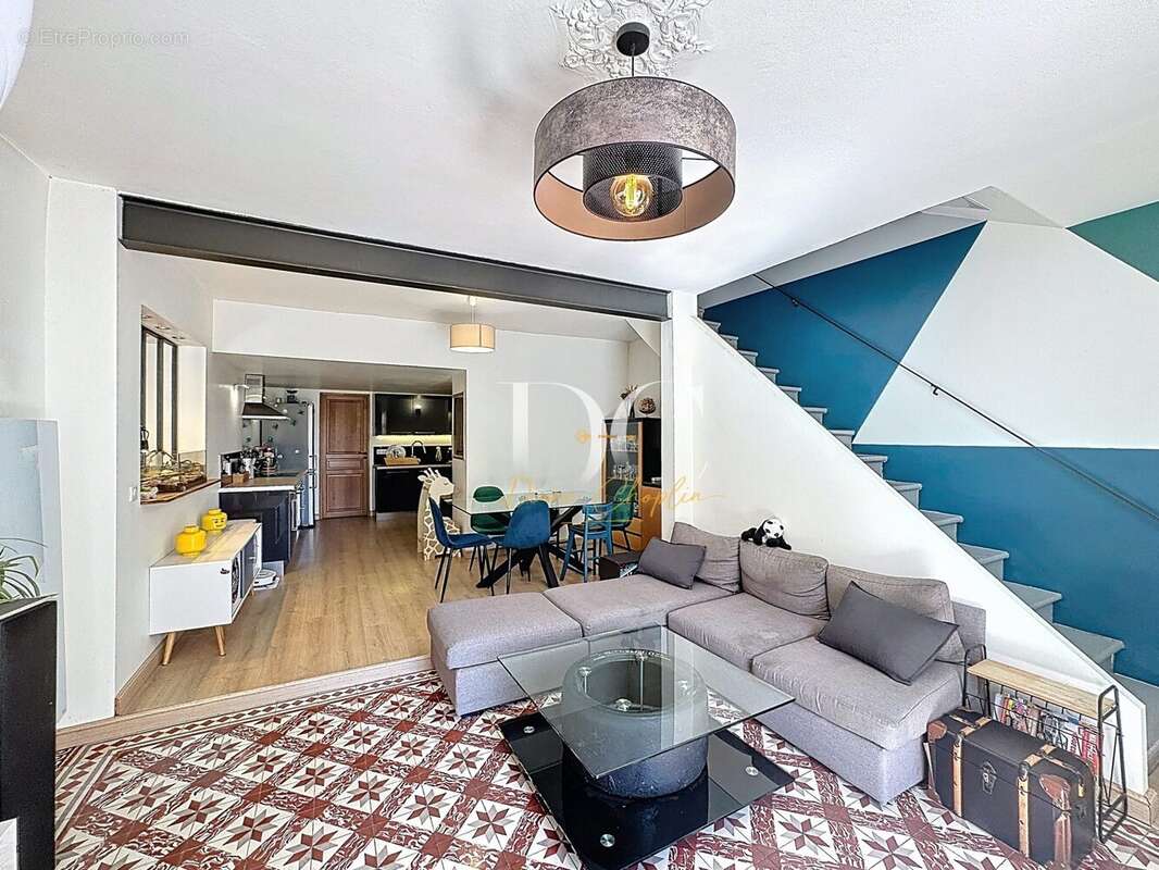 Maison à CAUMONT-SUR-DURANCE