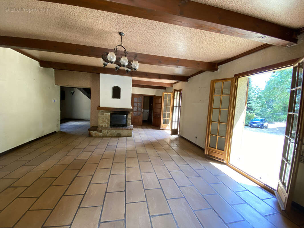 5 MN ANNONAY, maison de 128m2 sur un terrain de 3141m2 - photo 3