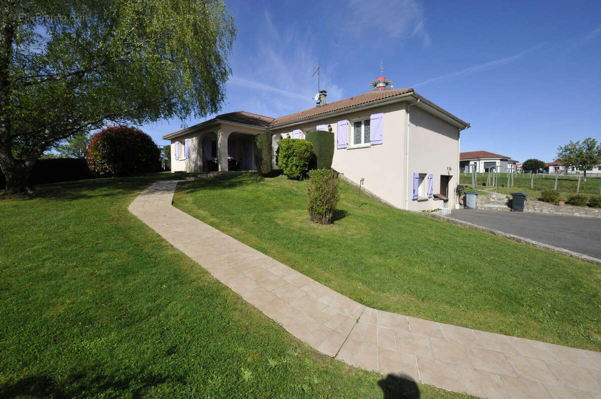 Maison à BOISSEUIL
