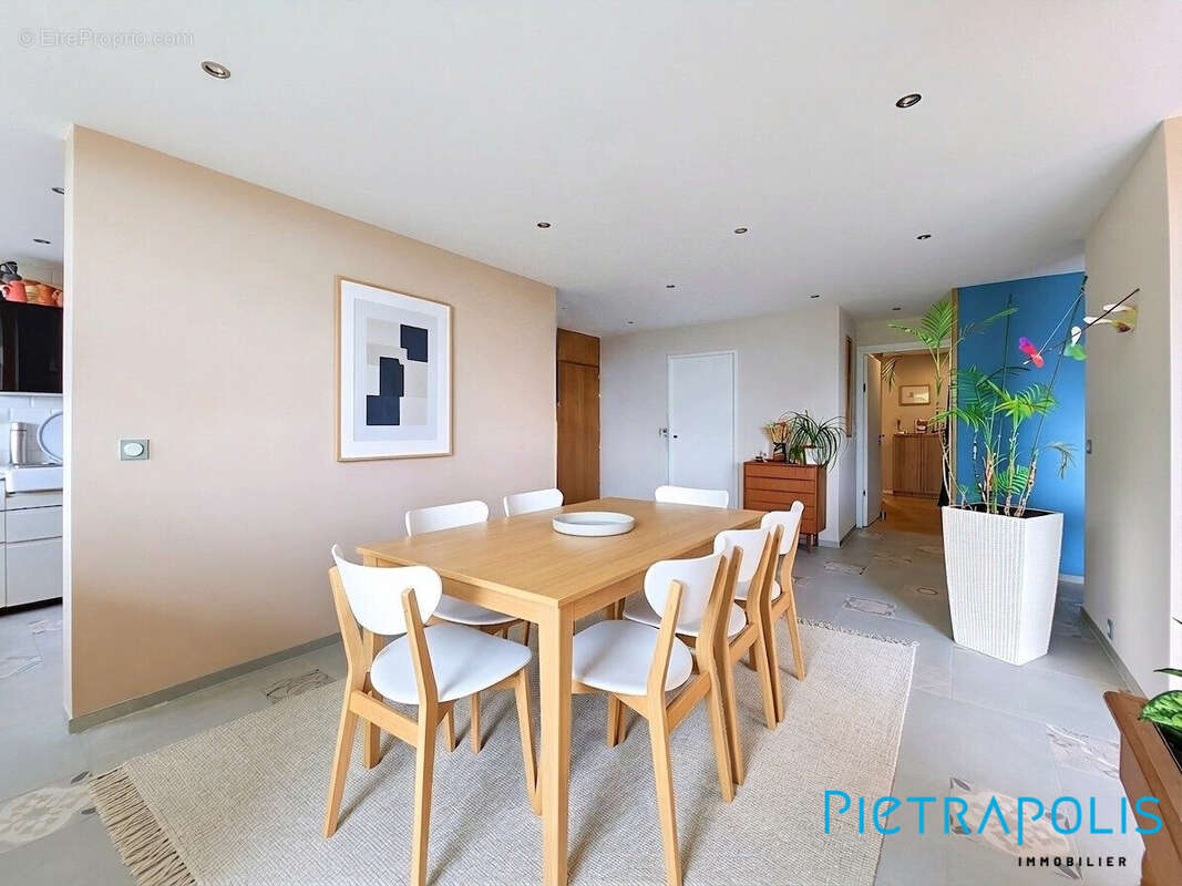 Appartement 131 m² à Gex  - photo 6