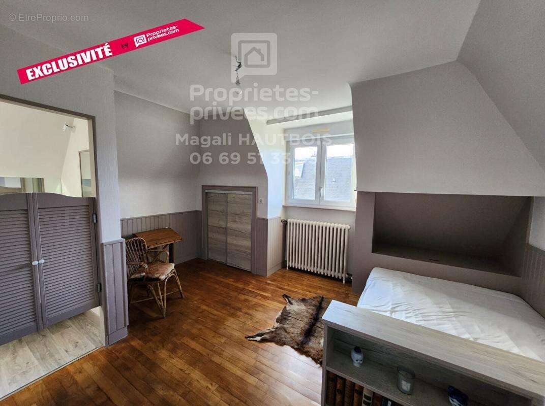 Maison à SAINT-HILAIRE-DU-HARCOUET