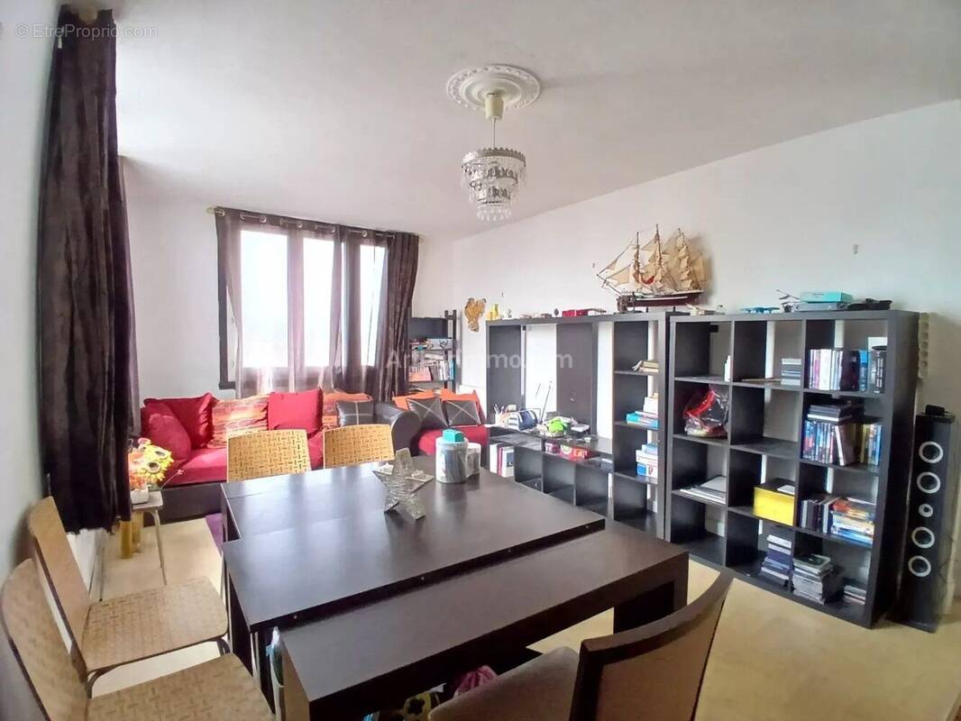 Appartement à VILLENEUVE-SAINT-GEORGES