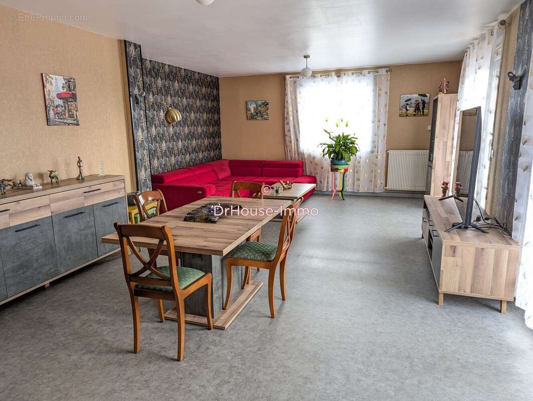 Maison à CUSSAC-SUR-LOIRE