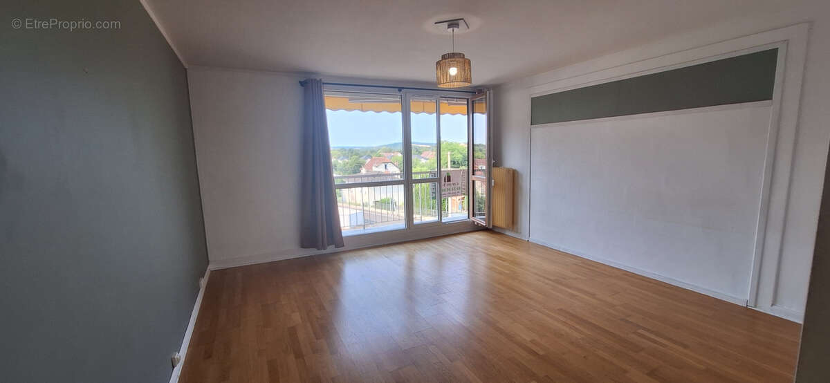 Appartement a sens, 87m2 environ, 4 chambres, 1 cave, 1 place de parking - photo 3