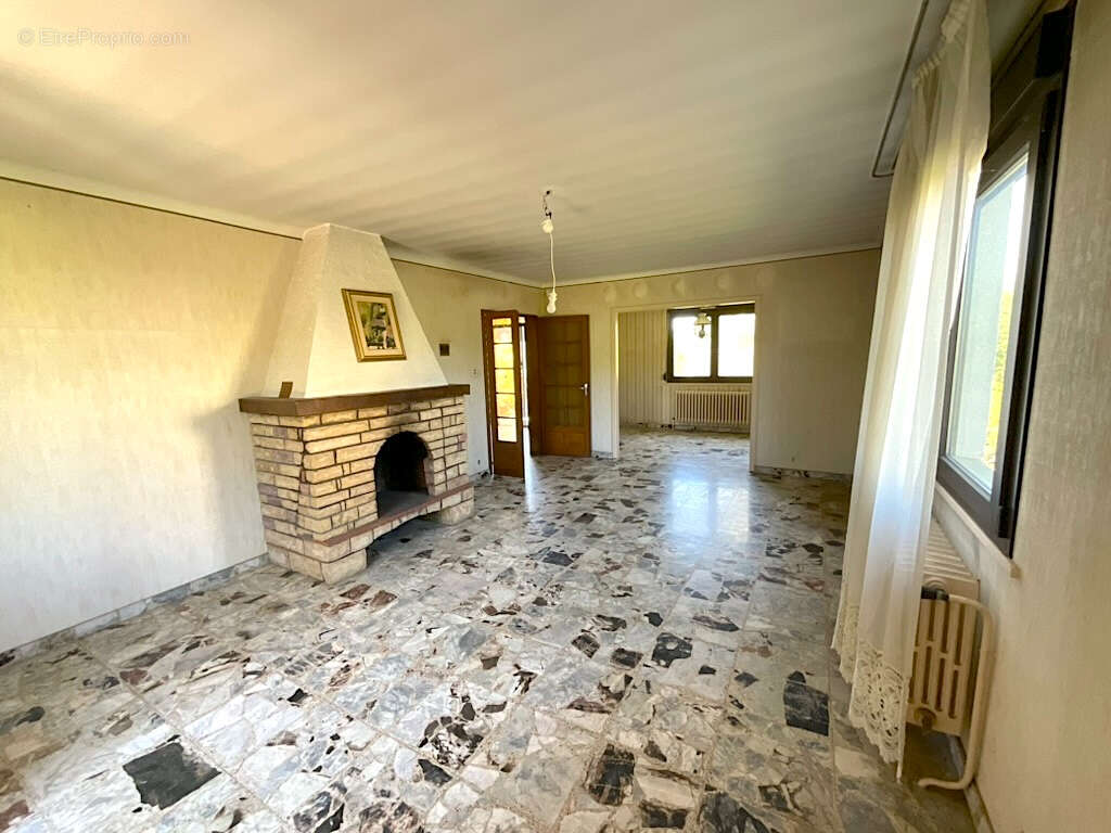 Maison à VITREY-SUR-MANCE