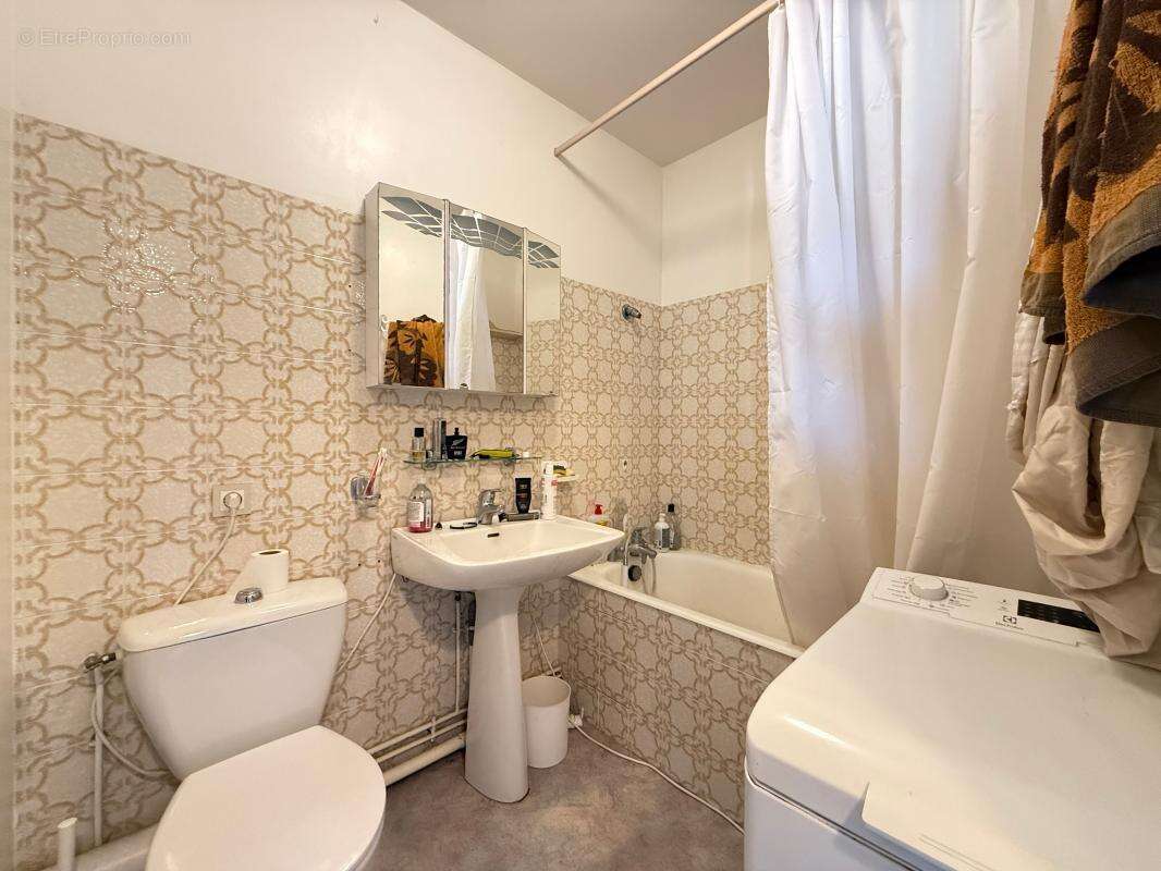Appartement à VAUX-SUR-MER