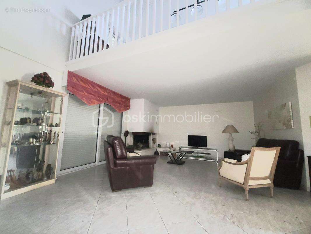 Maison à SAINT-JEAN-DE-BEAUREGARD