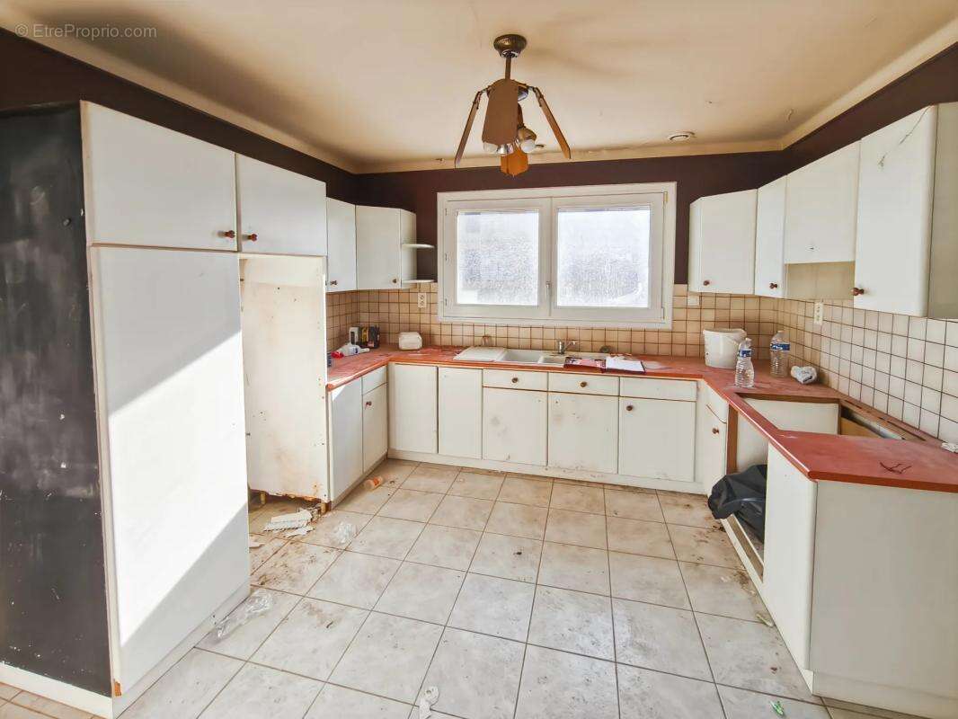 Maison à LES HERBIERS