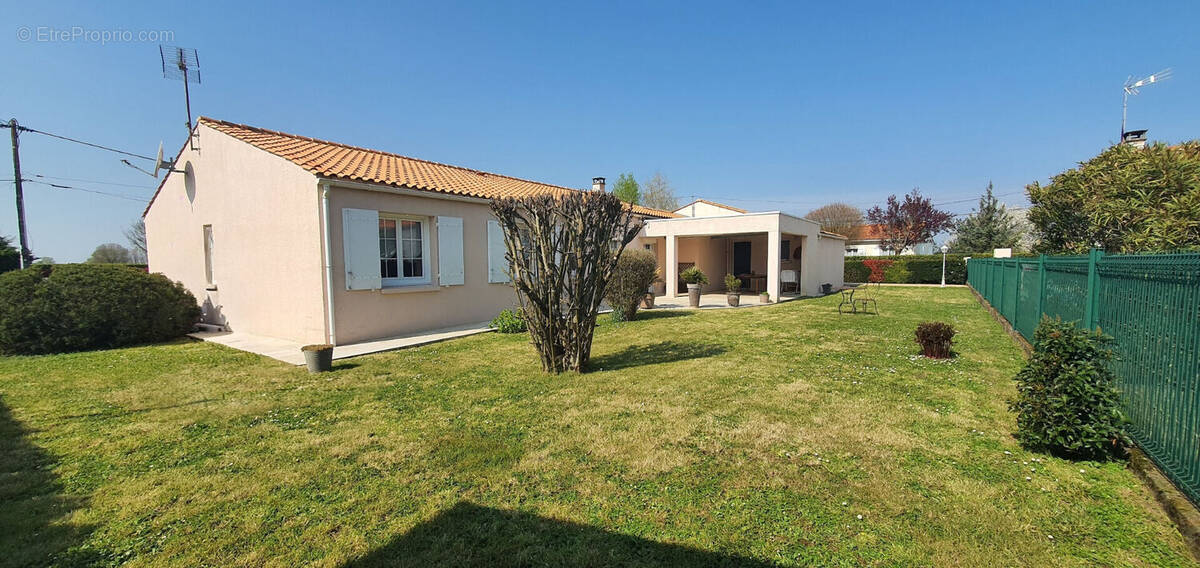 Maison à SAINT-AGNANT