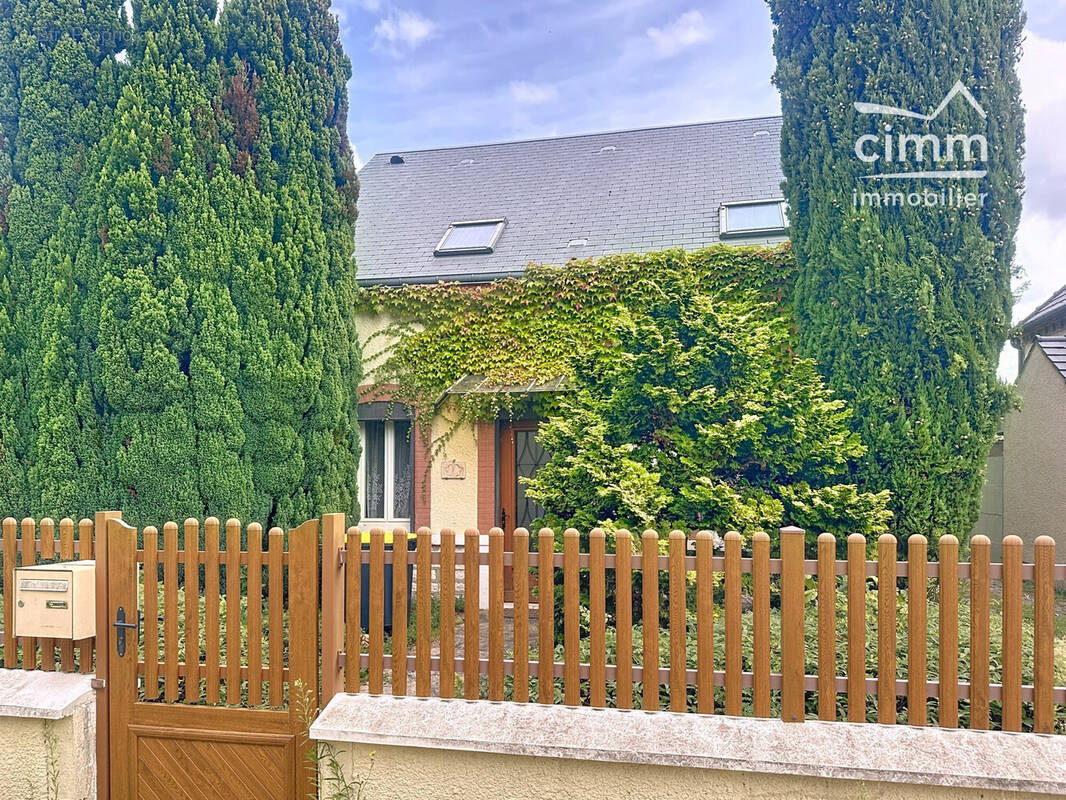 Maison à NOGENT-SUR-VERNISSON