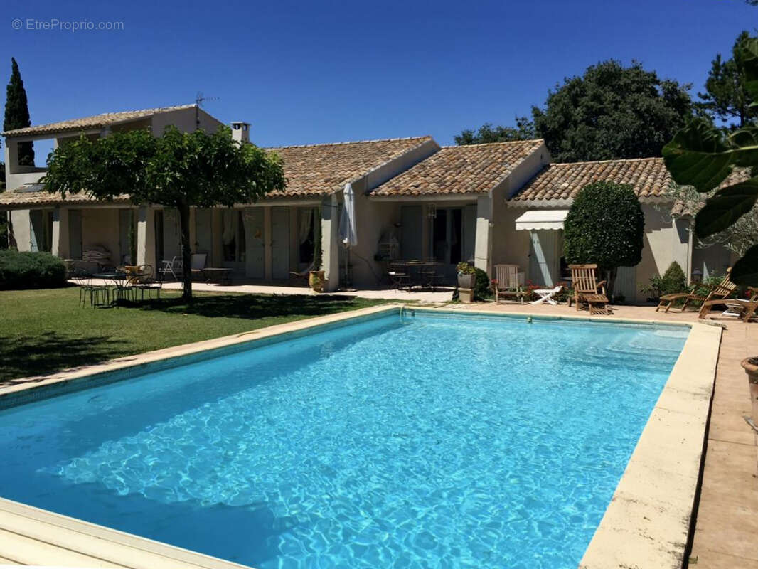 Maison à VILLENEUVE-LES-AVIGNON