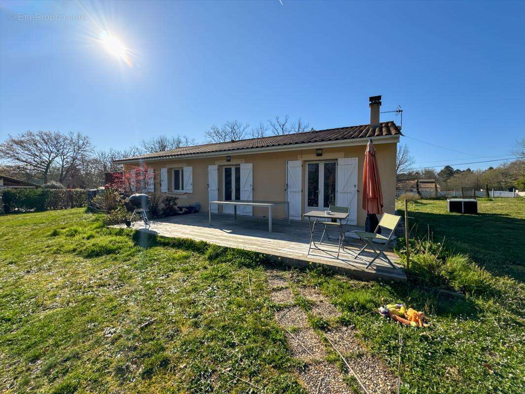 Maison à SAINT-ASTIER
