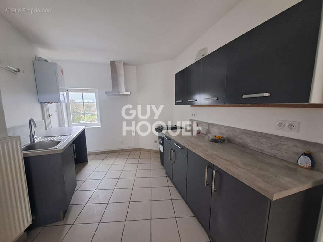 Appartement à RUGLES