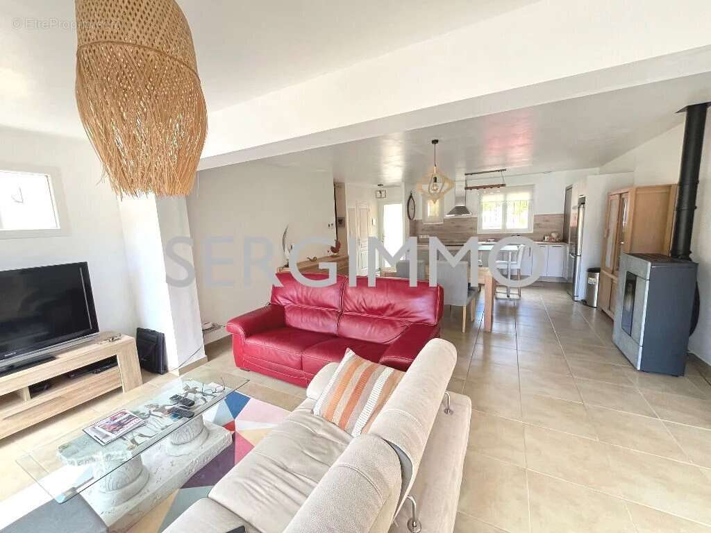 Maison à FAYENCE