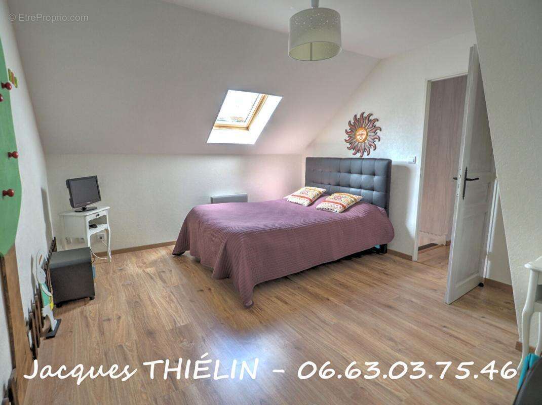 Maison à LONGUE-JUMELLES