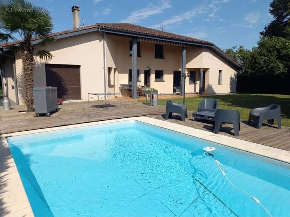 Maison à LE PASSAGE