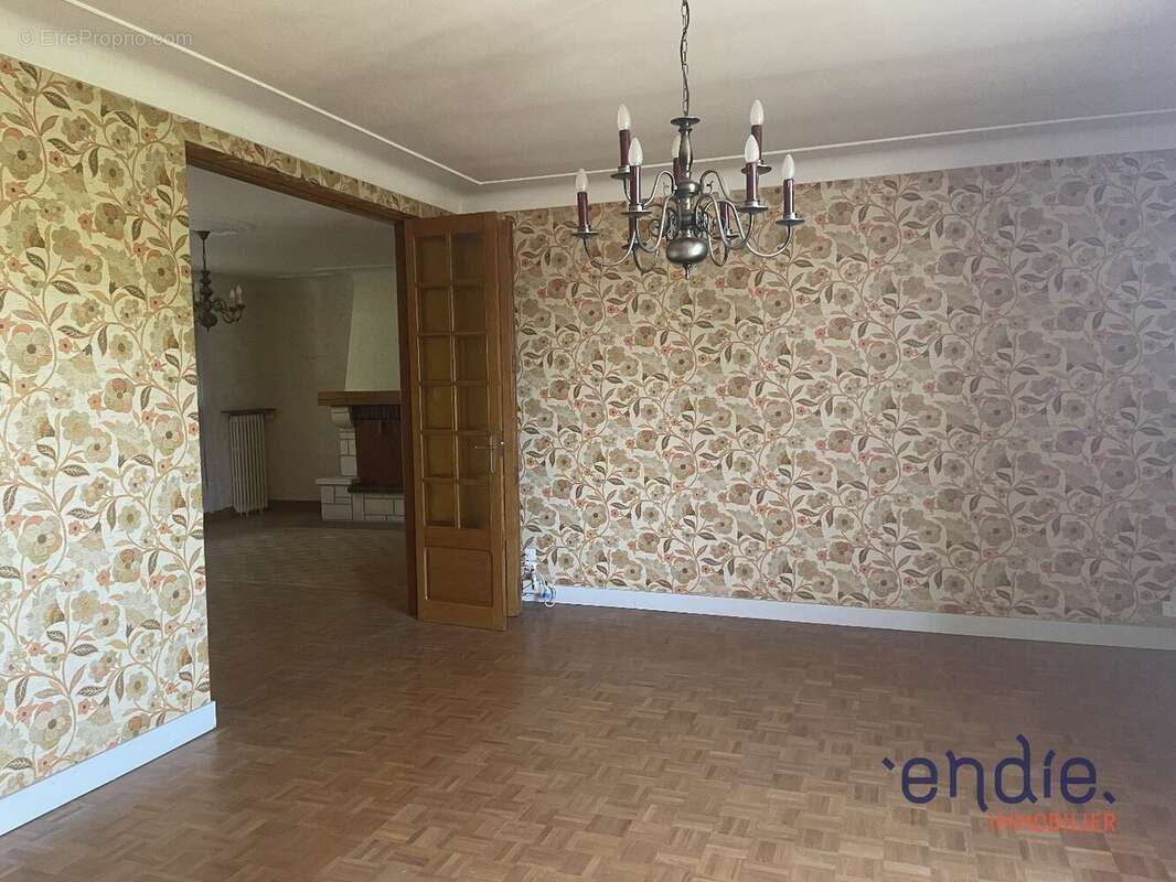 Maison centre de moncontour quartier calme - photo 3
