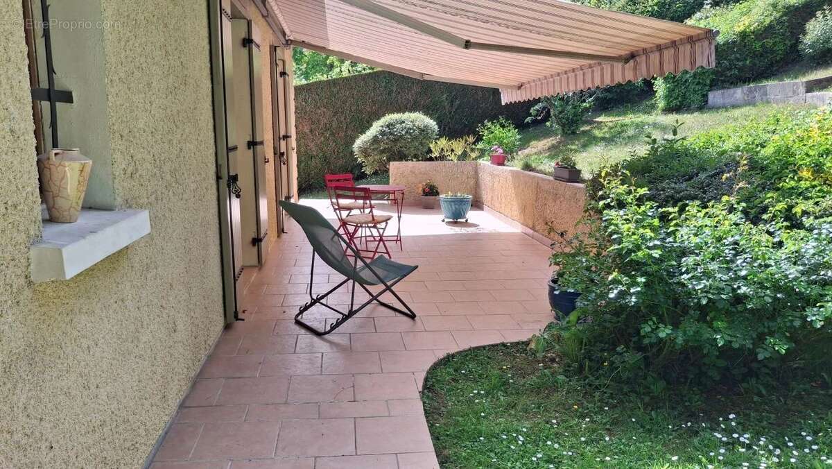 Maison à CHAMPCEVINEL