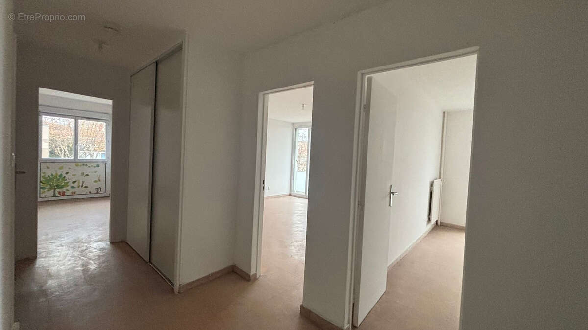 Appartement à PORT-DE-BOUC