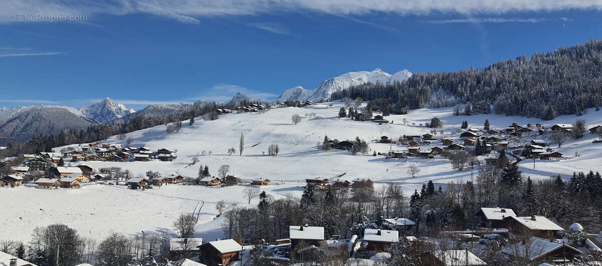 Appartement à COMBLOUX