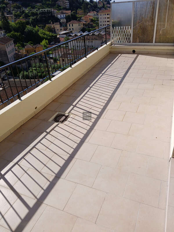 3 p dernier etage terrasse - photo 2