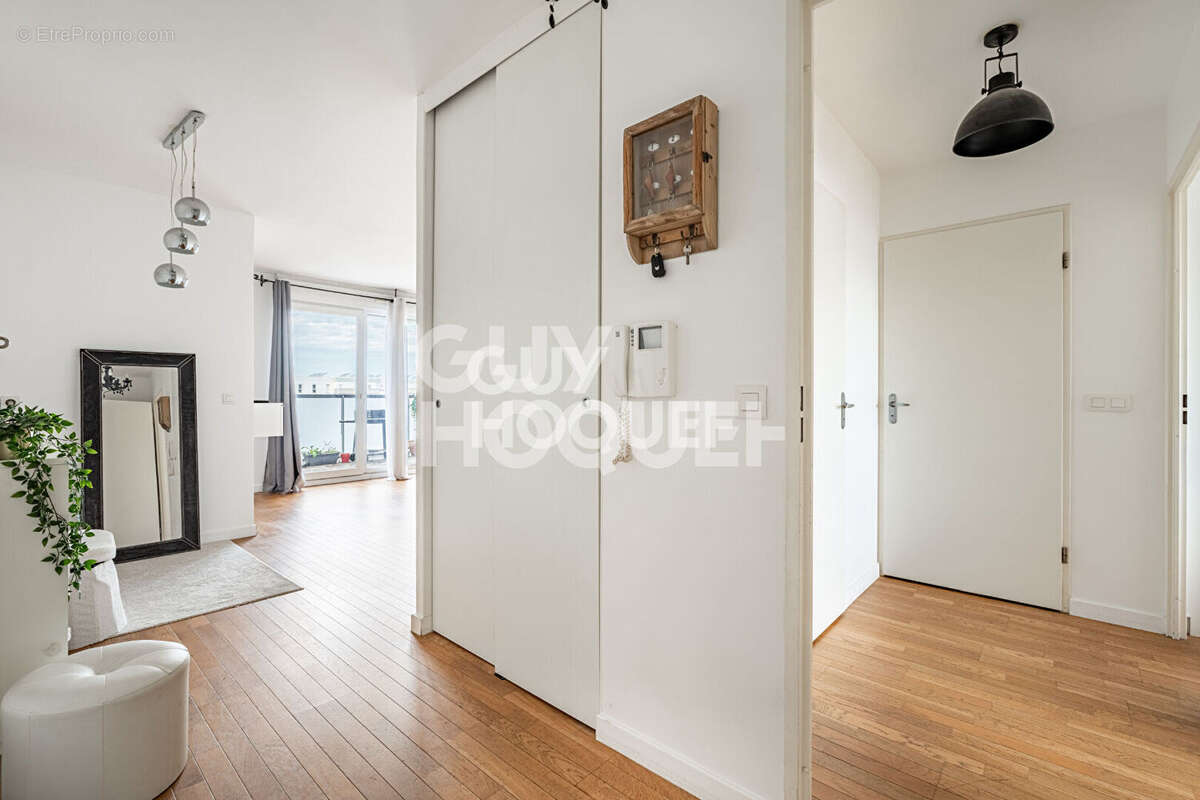 Appartement à GENNEVILLIERS