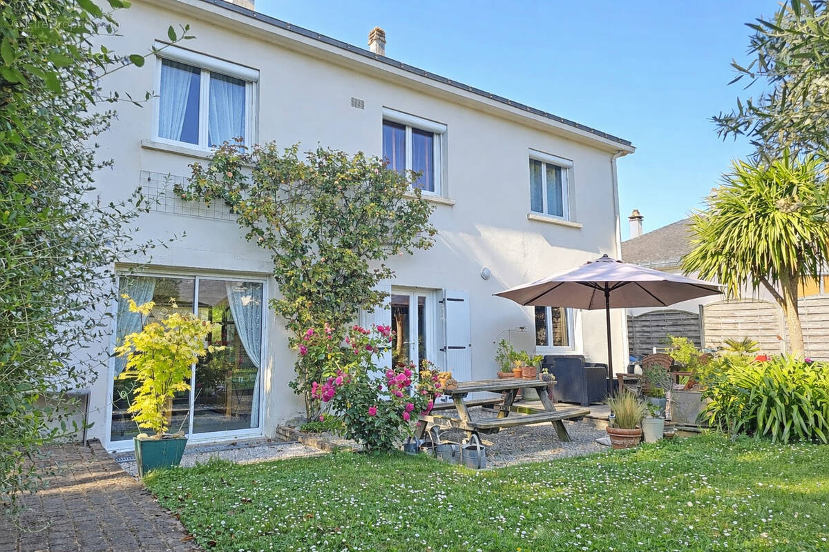 Maison à LA CHAPELLE-SUR-ERDRE