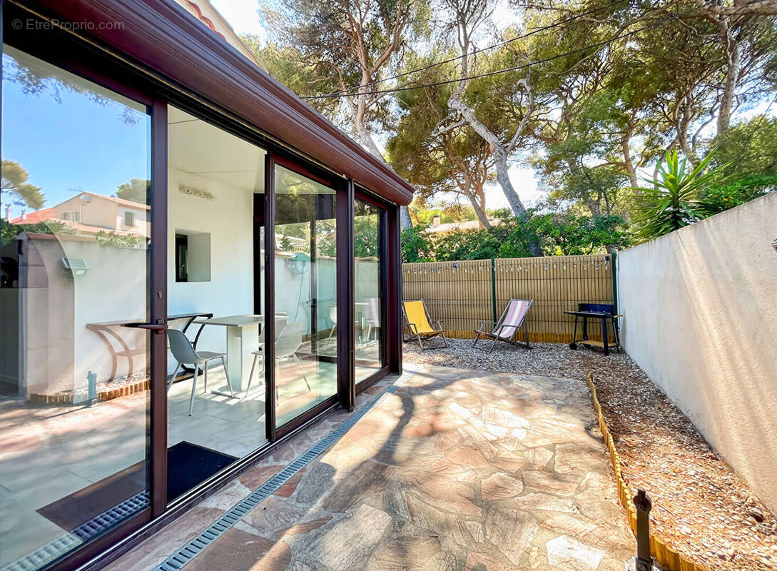 Appartement à SAUSSET-LES-PINS