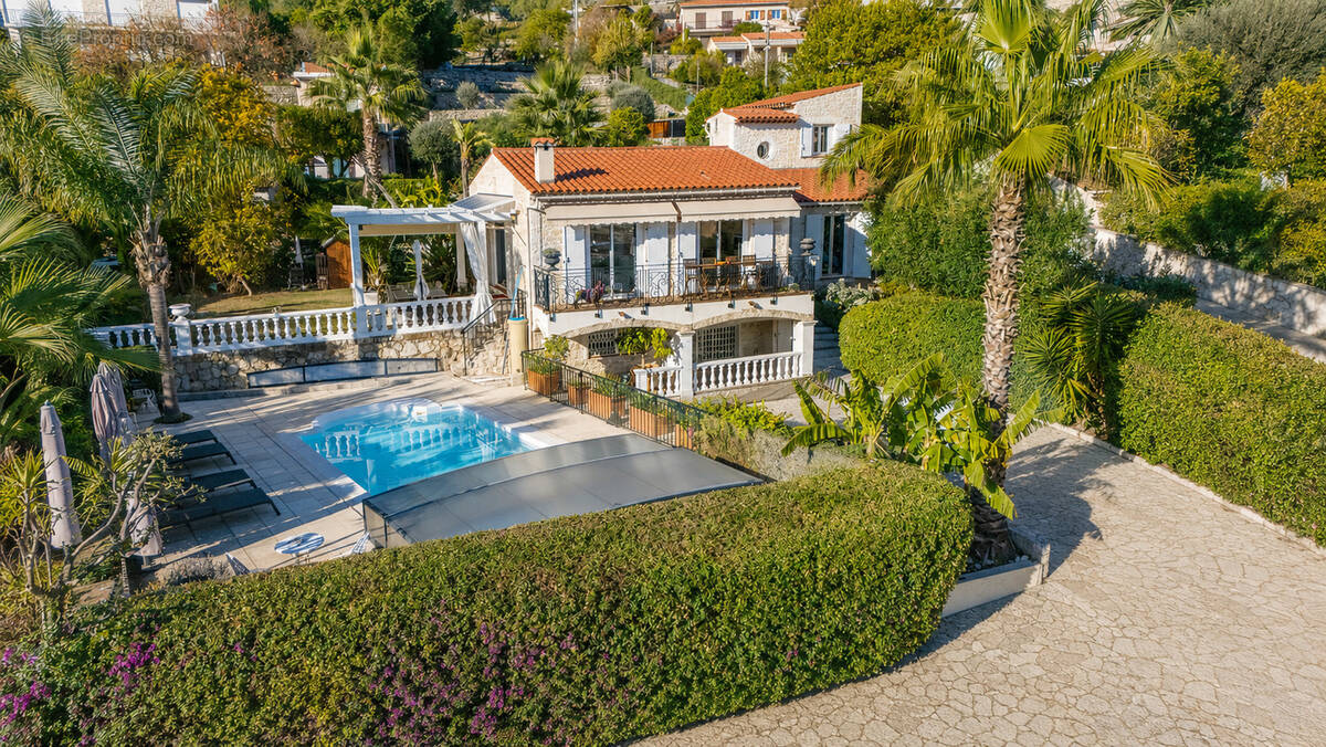 Maison à BEAUSOLEIL