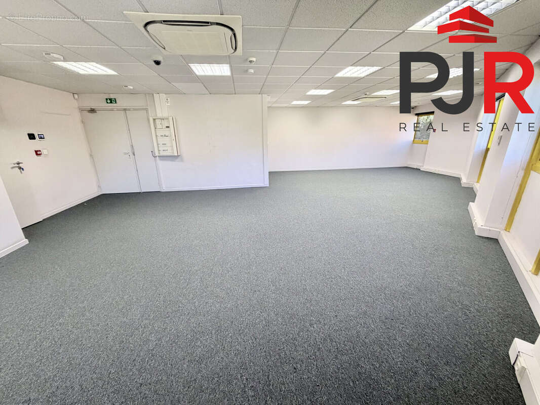 Commerce à MAXEVILLE