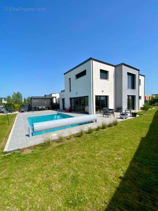 Maison à COURSEULLES-SUR-MER
