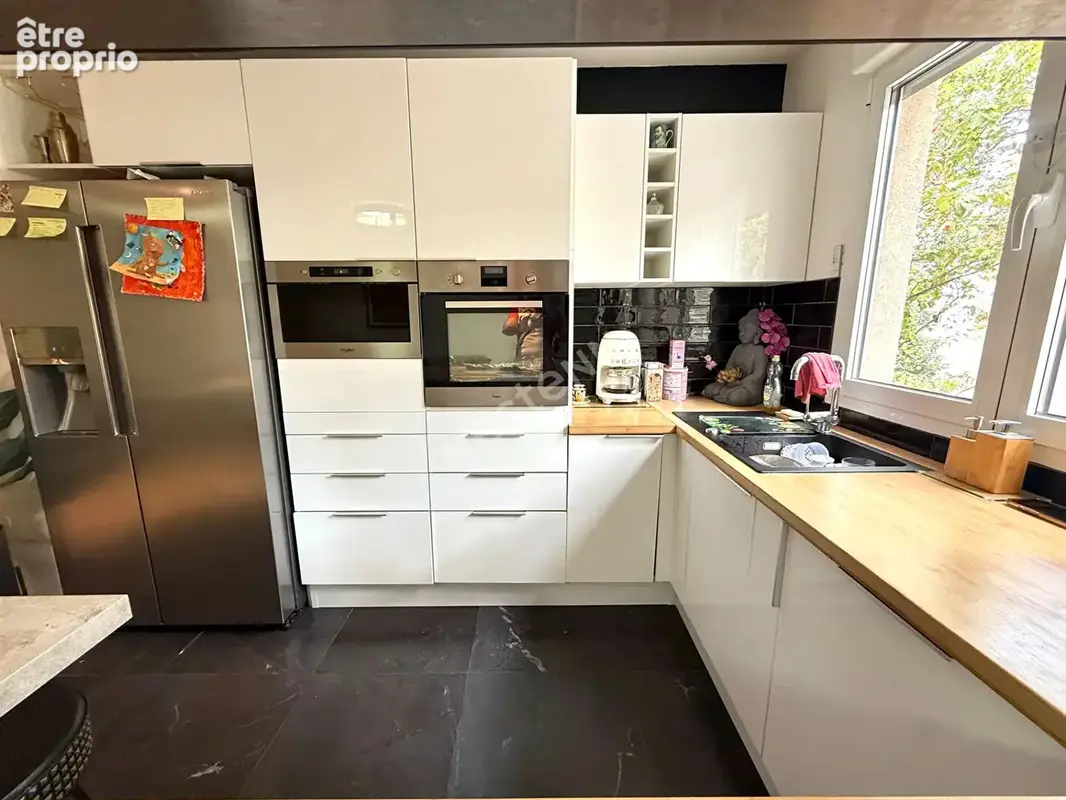 Appartement T3 Villeurbanne Charpennes, 65 m2, balcon, rénové, cuisine équipée, possibilité stationnement - photo 2