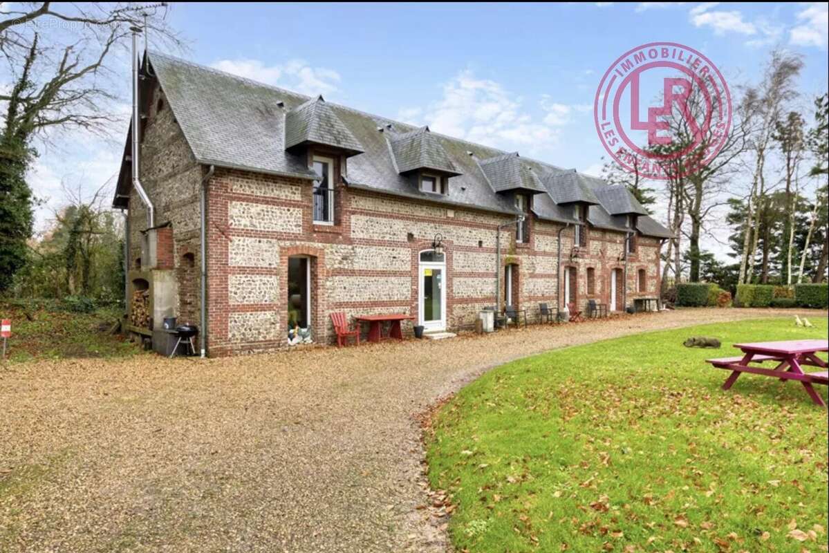 Maison à SAINT-LEONARD