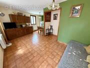 Appartement à PUGET-THENIERS