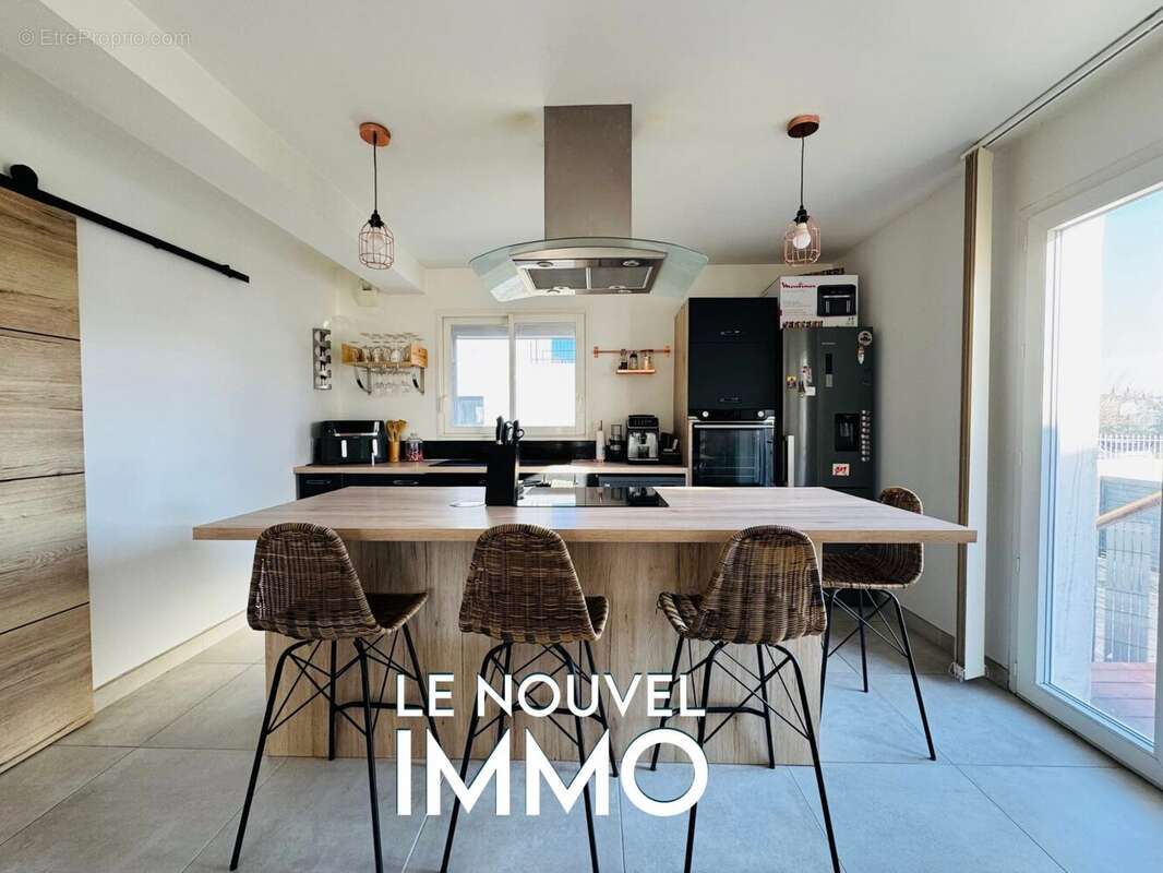 Maison à PELISSANNE