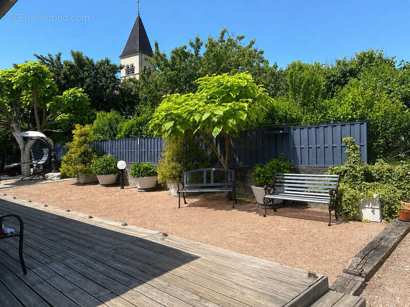 Maison à SAINT-PAUL-DE-VARAX