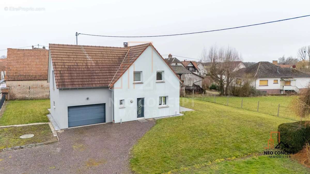Maison à SURBOURG