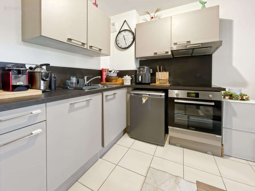 Appartement à ROQUEBRUNE-SUR-ARGENS